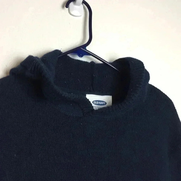 Old Navy Pullover With hood - Picture 3 of 6